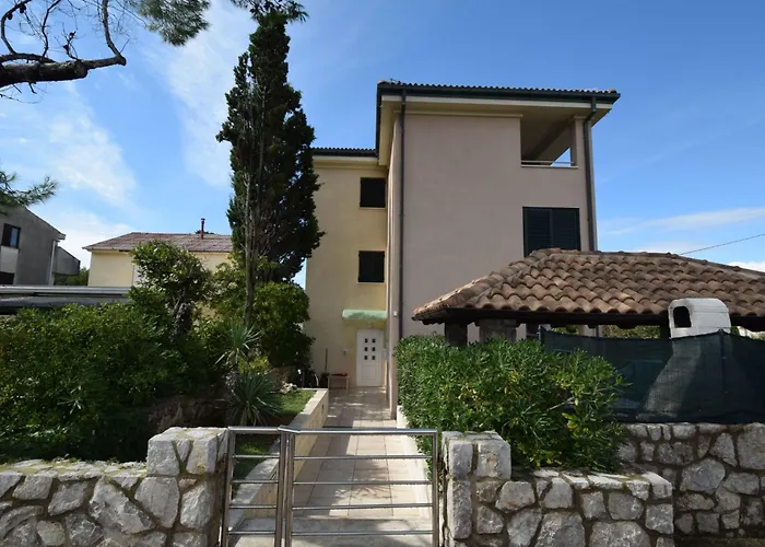 Ravlic Jelena By Interhome Punat